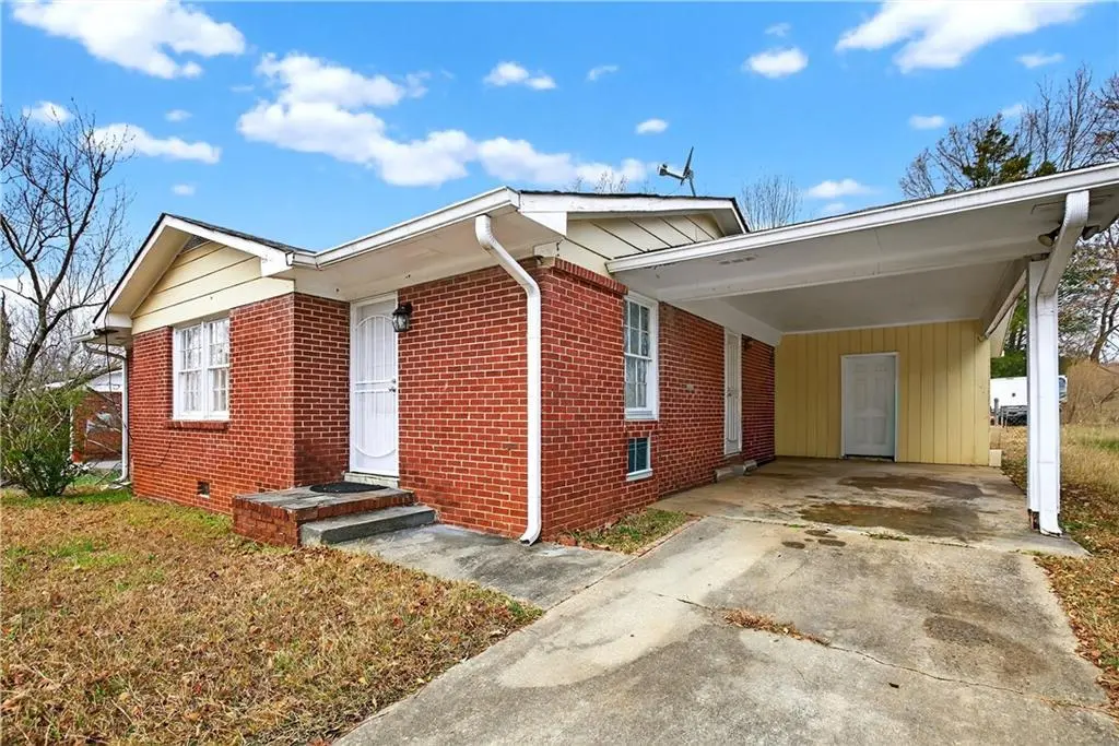 1742 Cardinal Rd