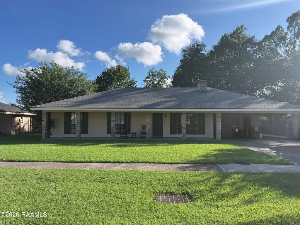 211 Darlene Dr
