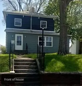 400 N Main St
