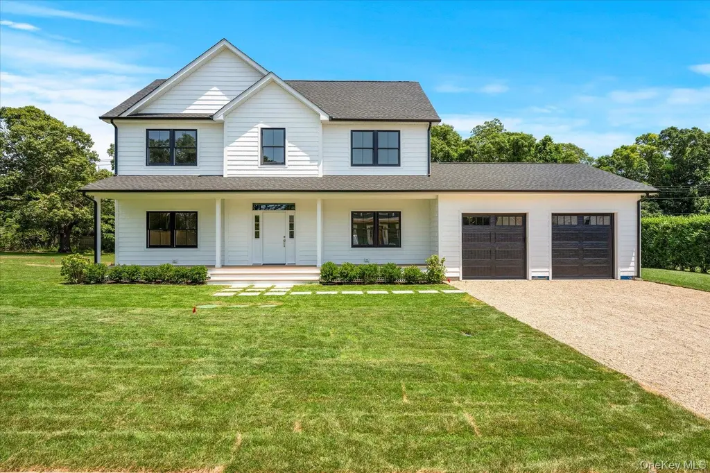 9 Fanning Ave