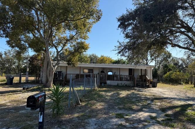 9013 Burr Dr