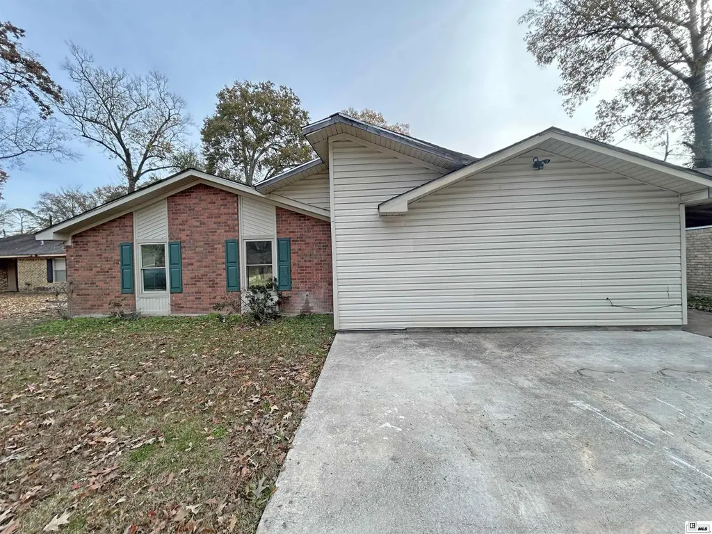 411 Birchwood Dr