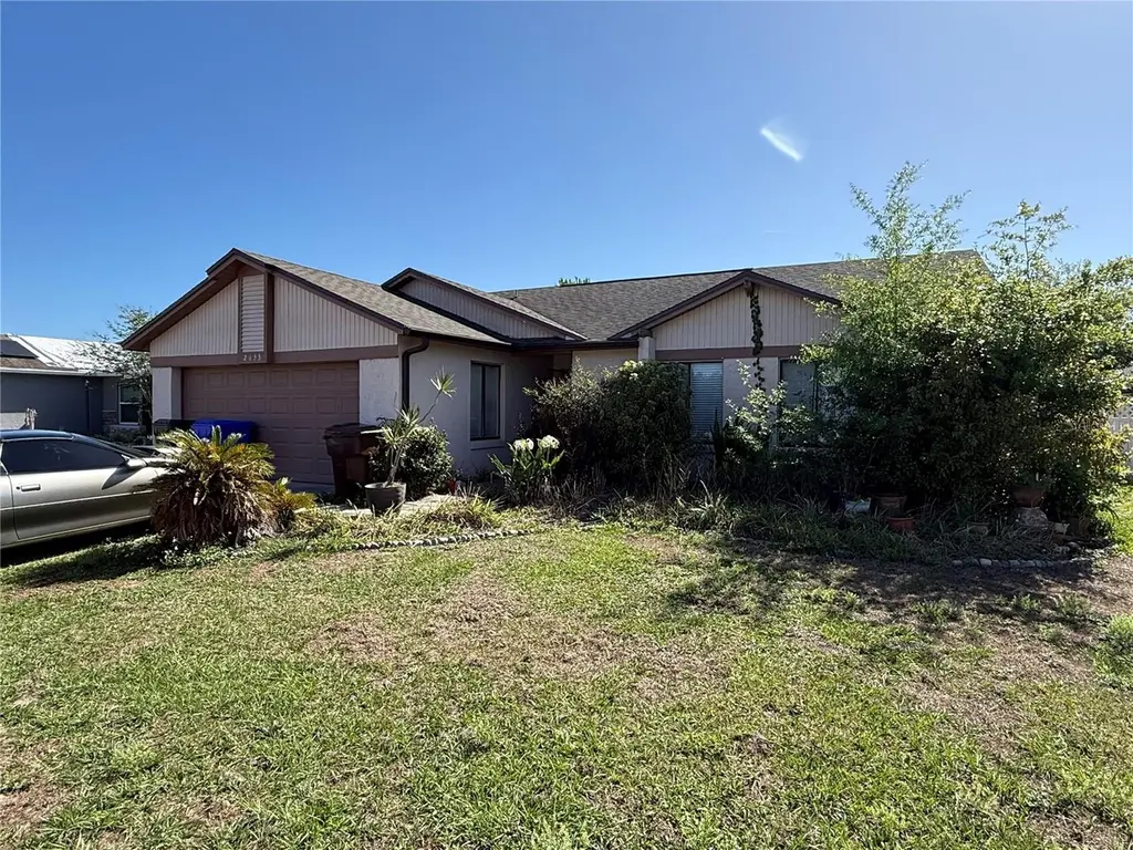 2633 Dixie Ln