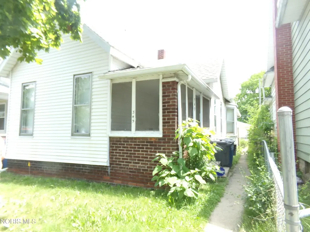 349 Raymer Blvd