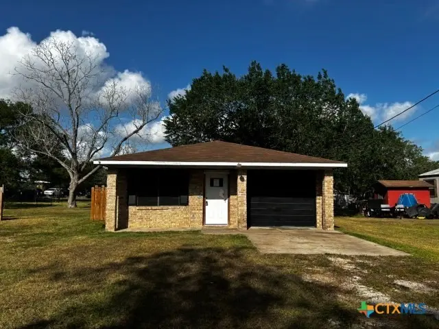 122 Rosa St