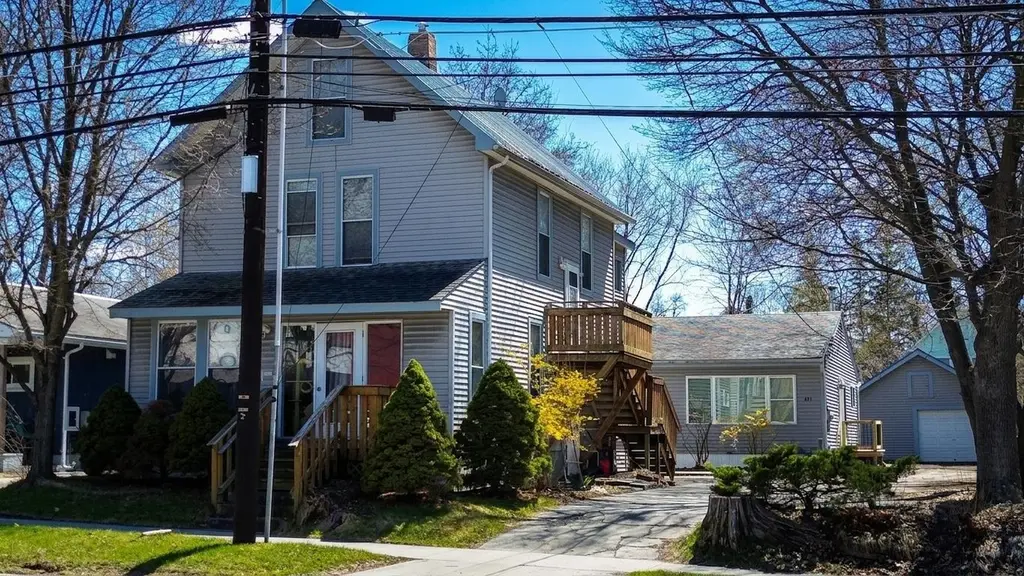 433 1/Flynn Ave #2