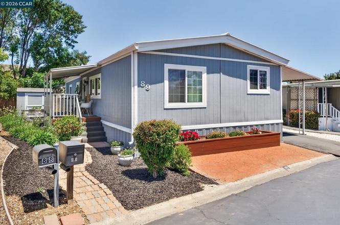 89 Goya Dr
