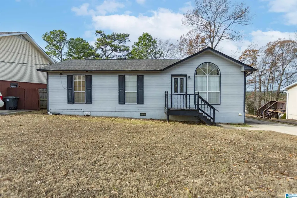 1924 Clover Dr
