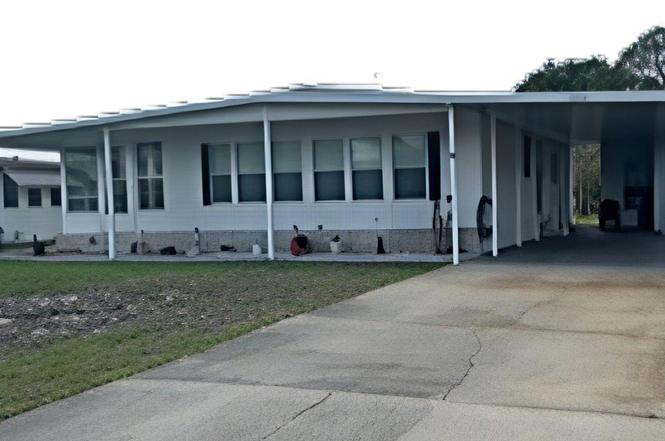 1211 Apache Cir