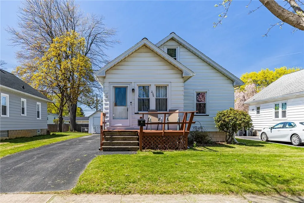 236 Longridge Ave