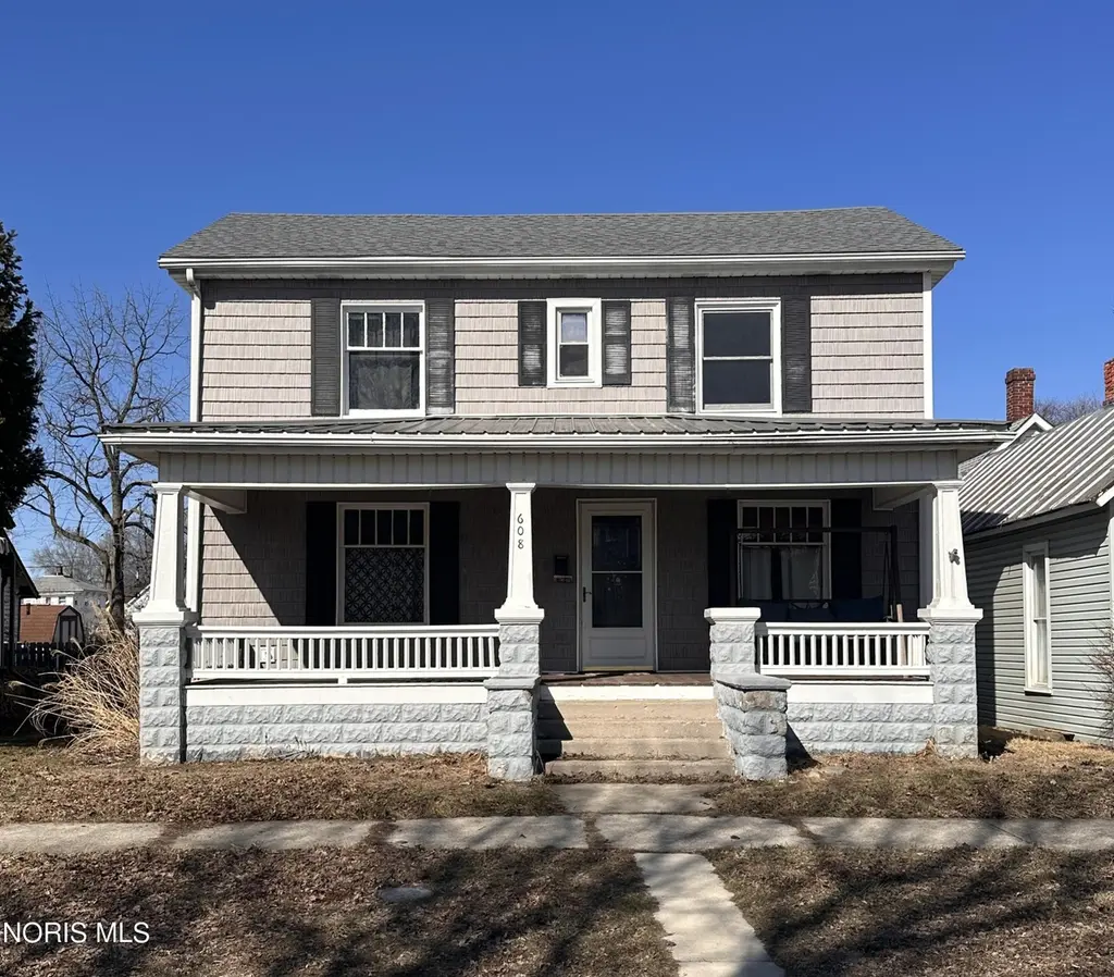 608 W Front St