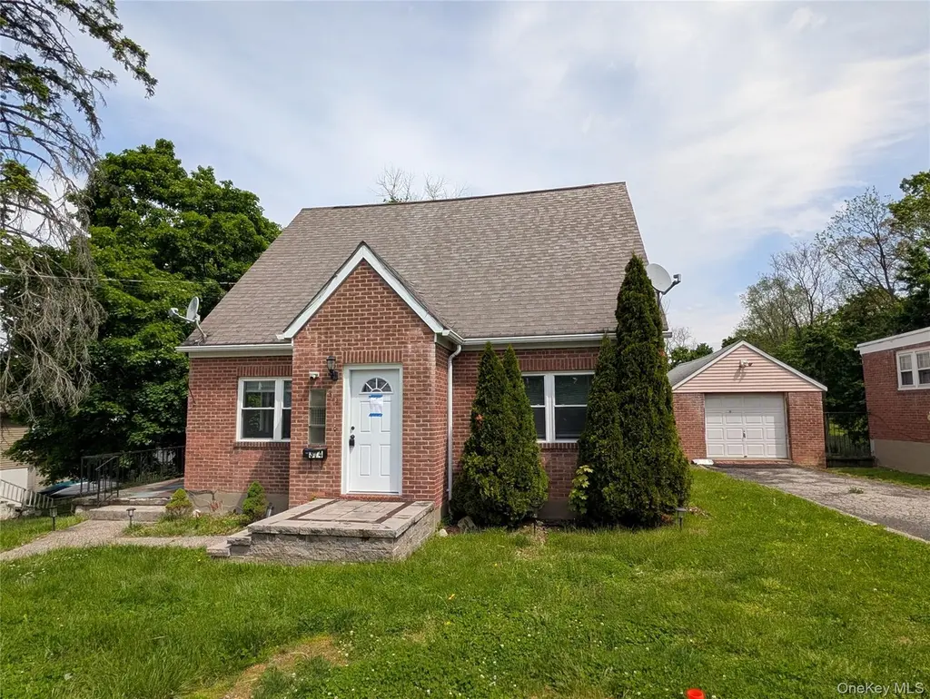 374 South St