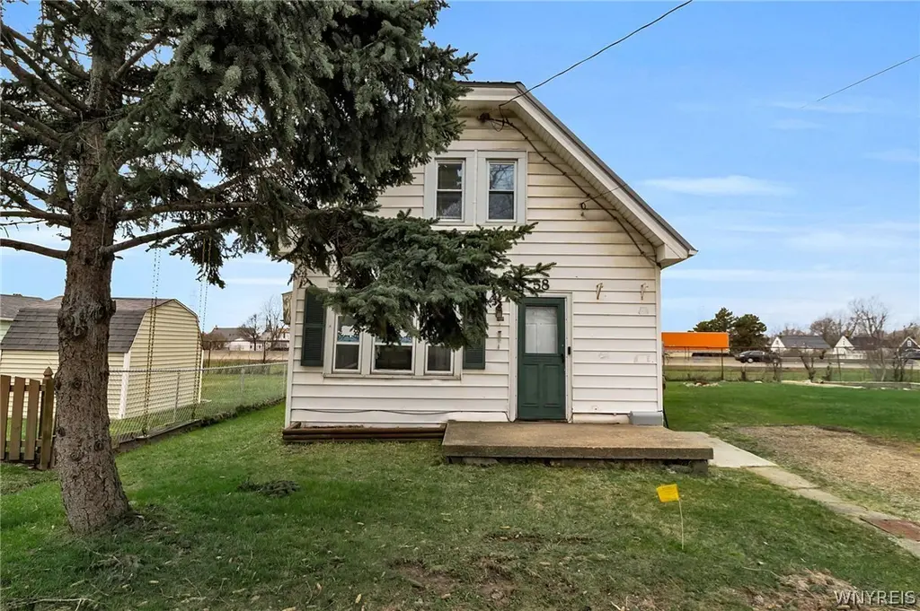 58 Pinehurst Ave