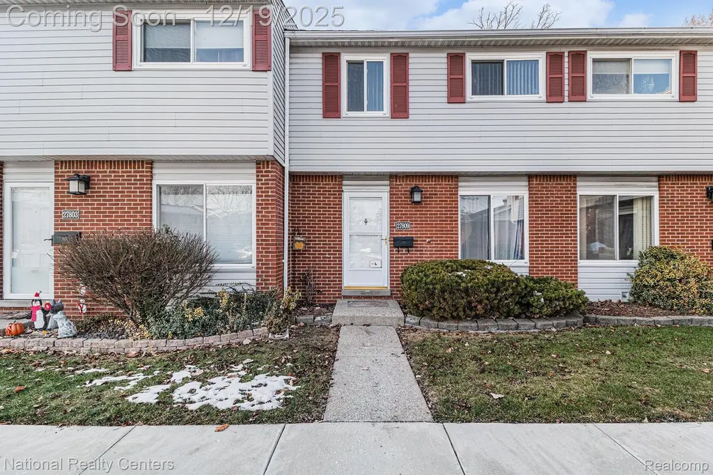 27809 Eastwick Sq. Sq