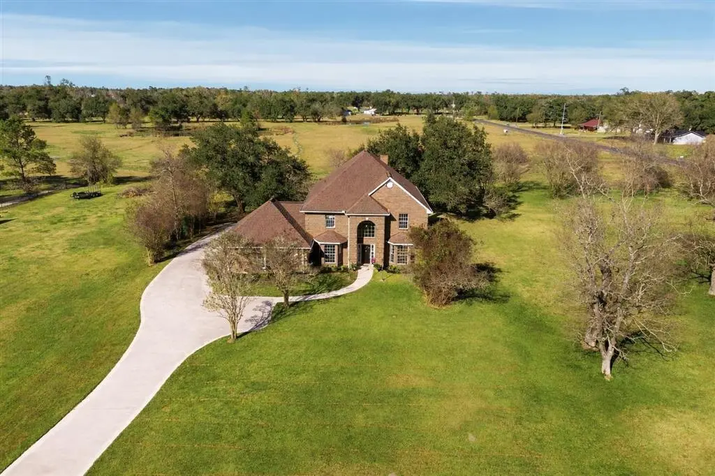 2173 W Dave Dugas Rd W