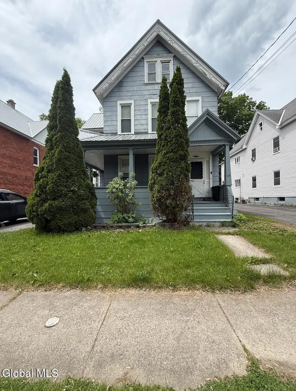 406-408 Locust Ave