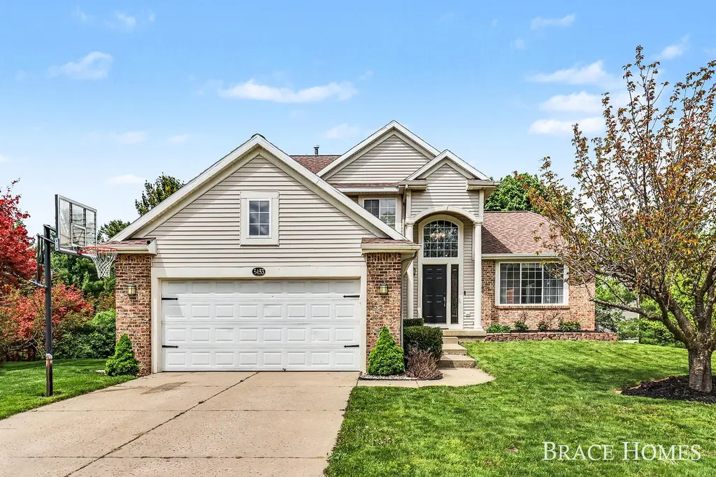 5453 Hartfield Ct SE