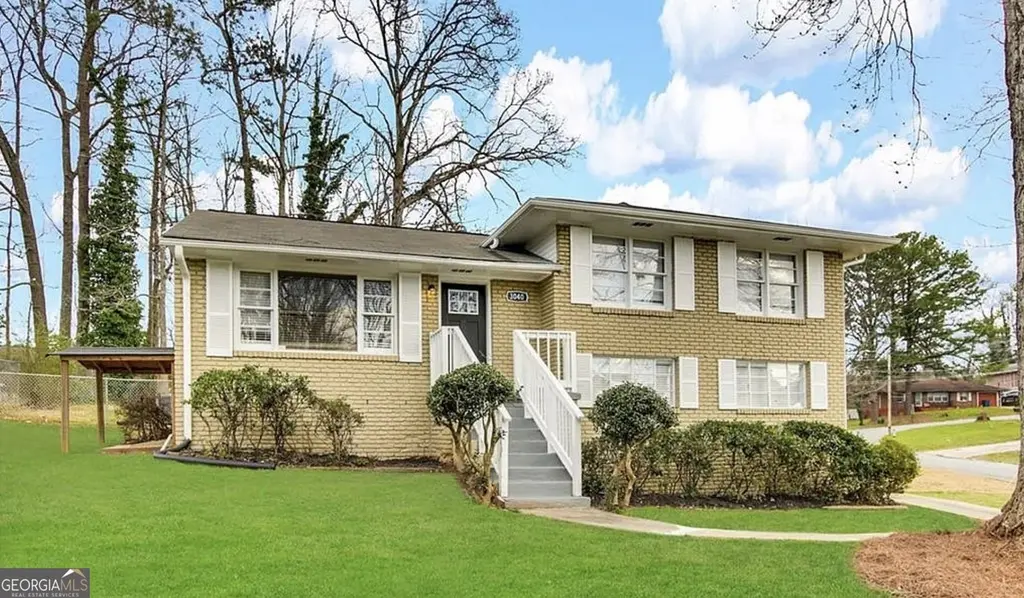 3040 Barksdale Cir