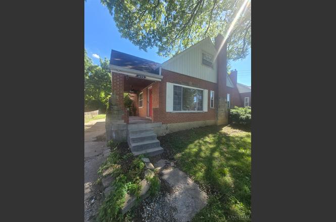 1499 Clovernoll Dr