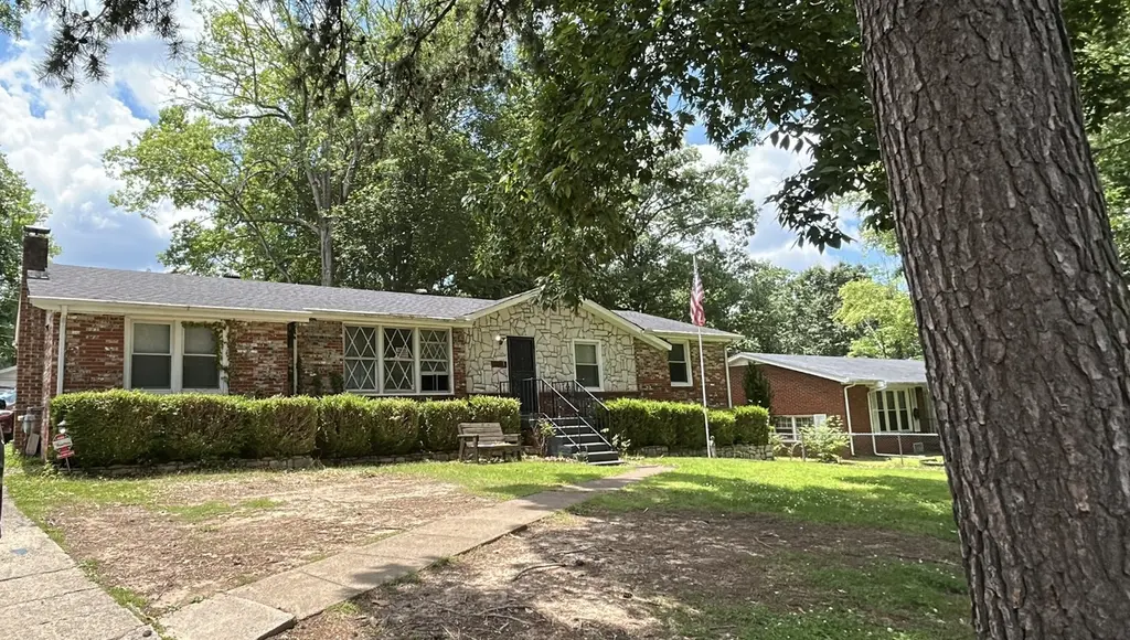 138 Saratoga Dr