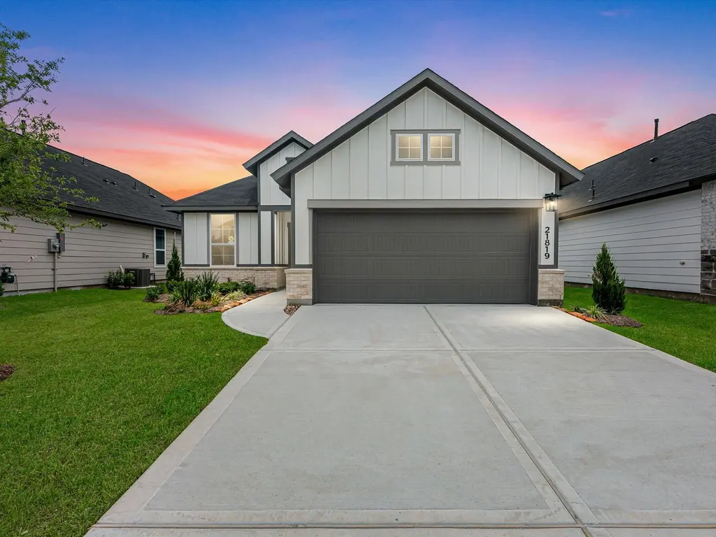 21819 Honey Scent Ln