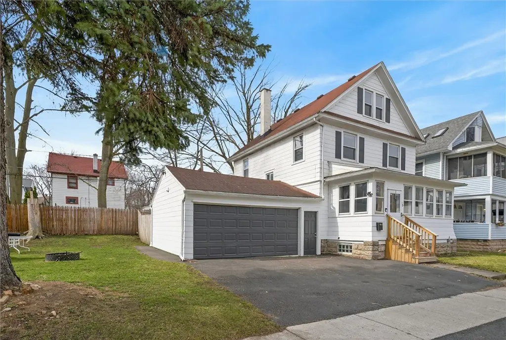 25 Whittier Park