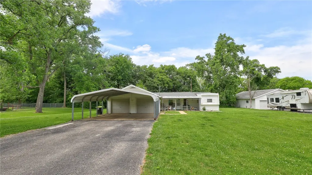 1608 Moorwood Dr
