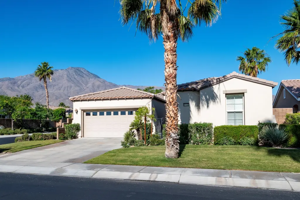 61125 Living Stone Dr
