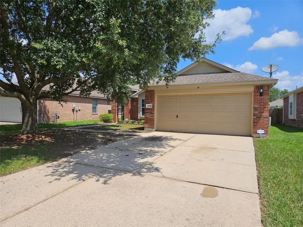32102 Annice Ln