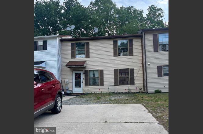 135 Hampshire Rd