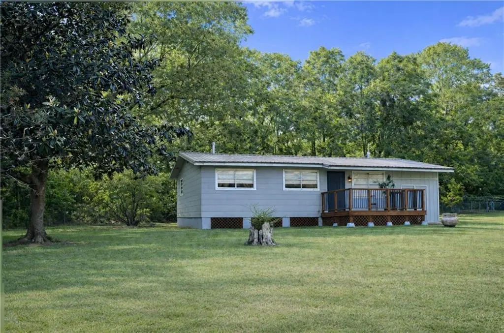 100 Turner Ln