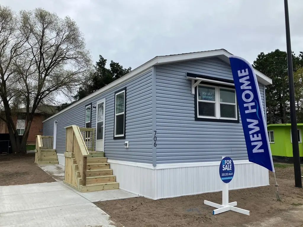 150 Highway 10 North Site #706
