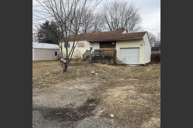 743 Hoffman Ave