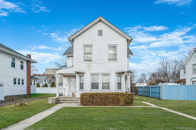 19 Academy St