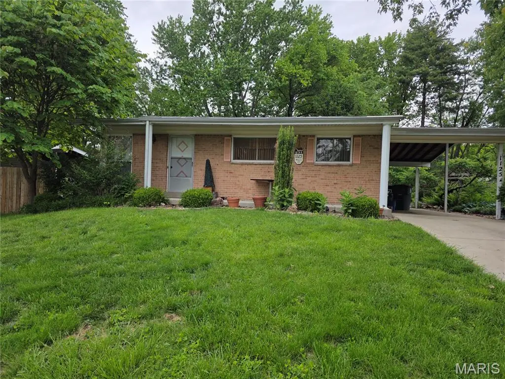 1125 Apache Dr