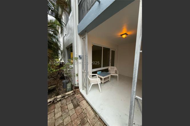 3201 SE 12th St Unit B3