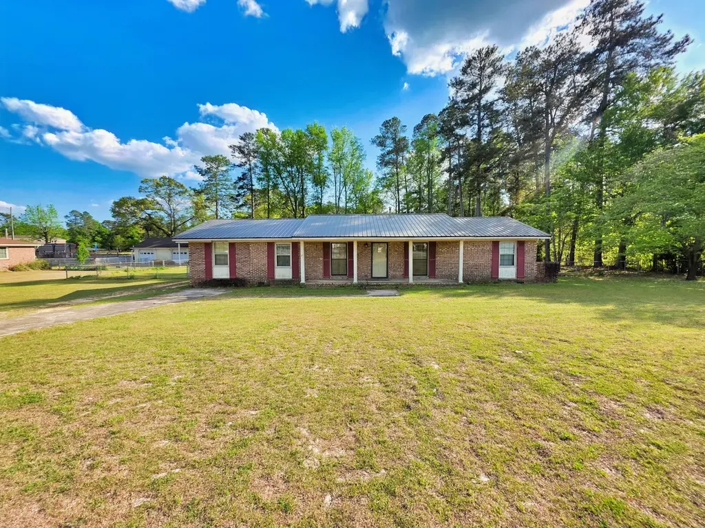 1803 Pine Log Rd