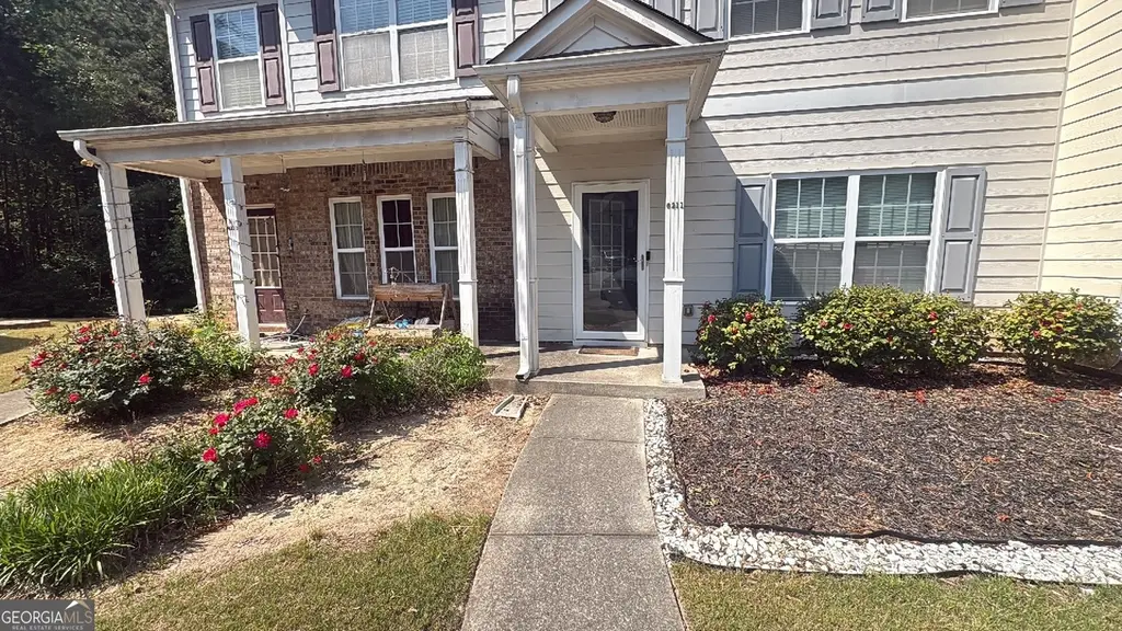 6211 Shoals Loop