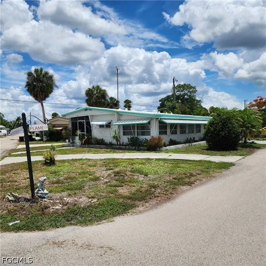 136 Amber Ave