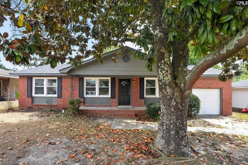 3504 Traveler Ln