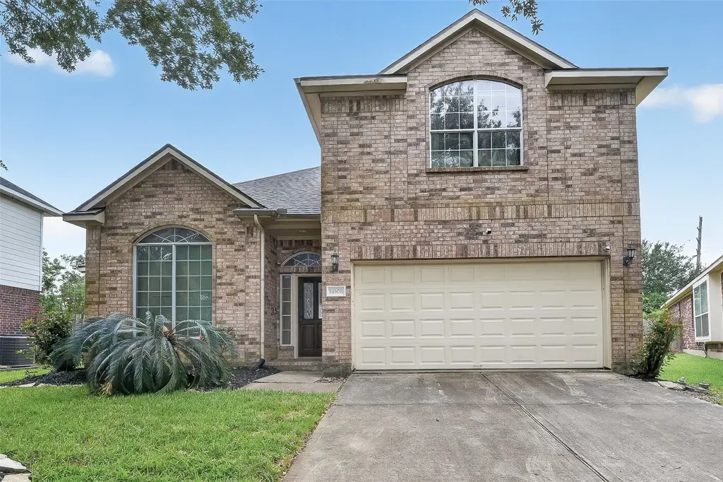 14308 Rocky Briar Ln