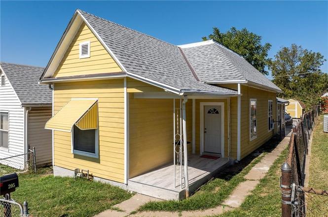 205 E Kansas Ave