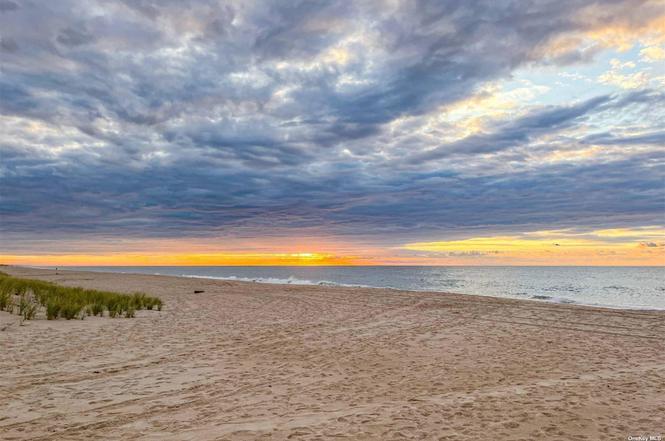 2004 Montauk Hwy #1817