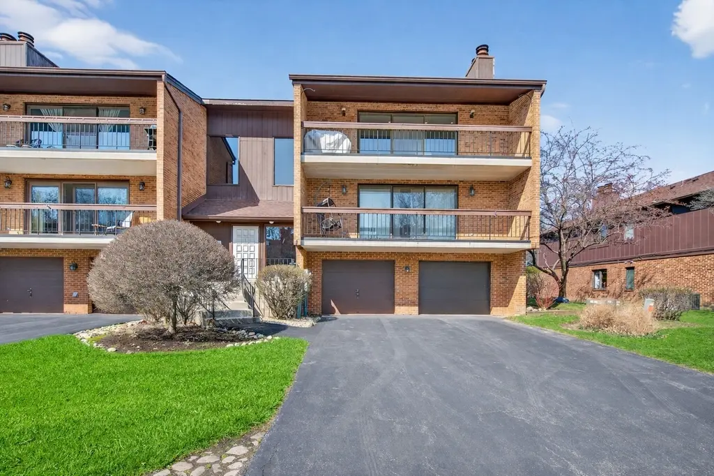 8150 Brookside Dr #204