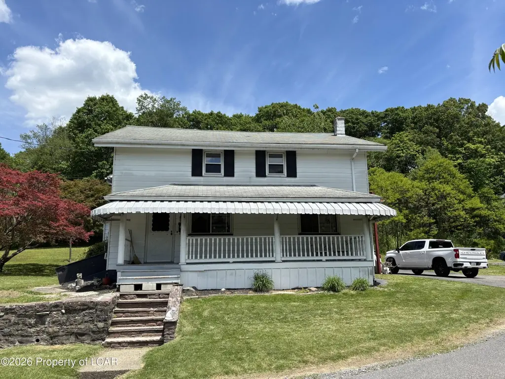 51 51 1/2 Boston Hill Rd