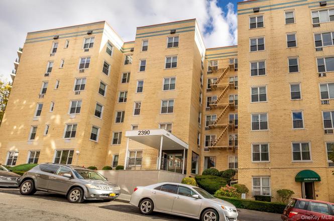 2390 Palisade Ave Unit 5J