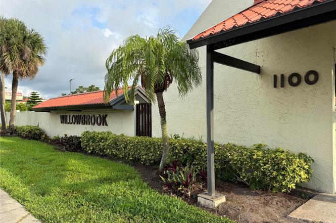 1100 E Bay Dr #35