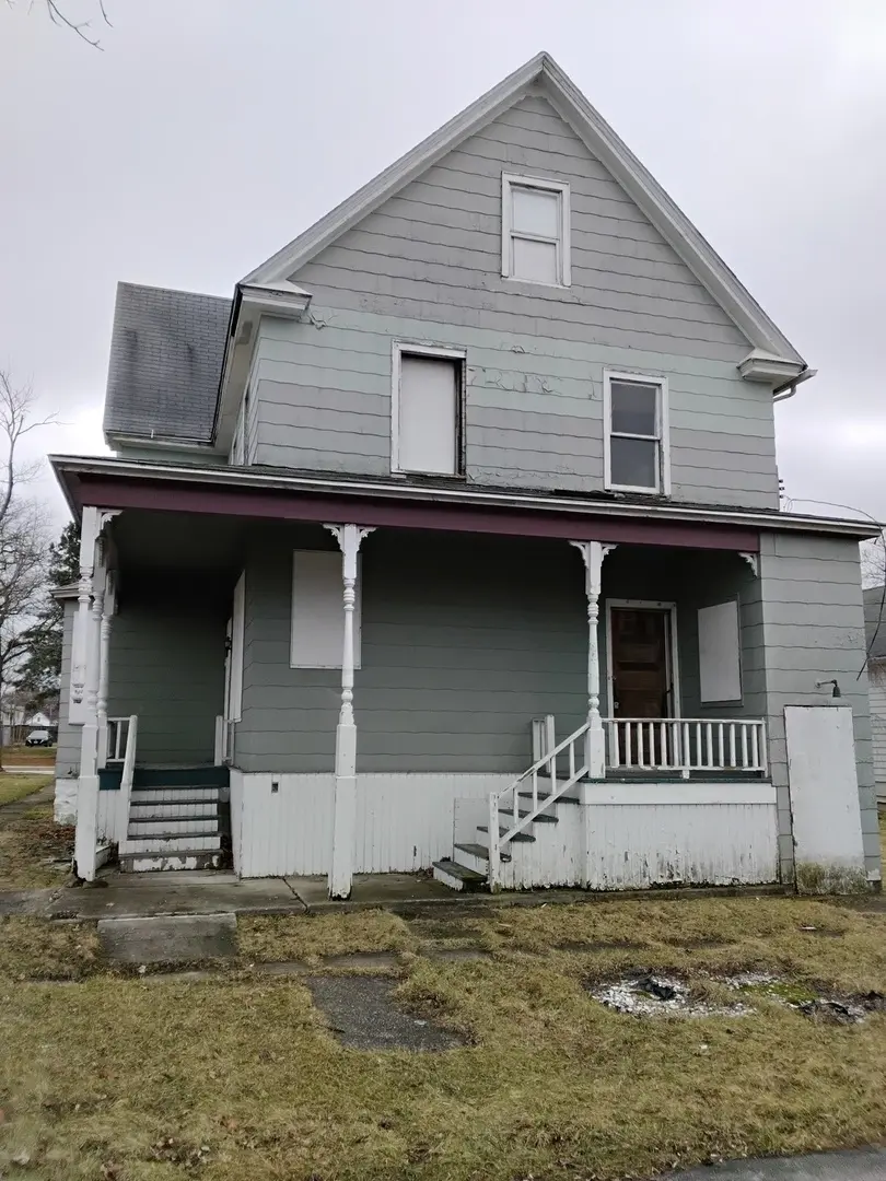 3704 214th Pl