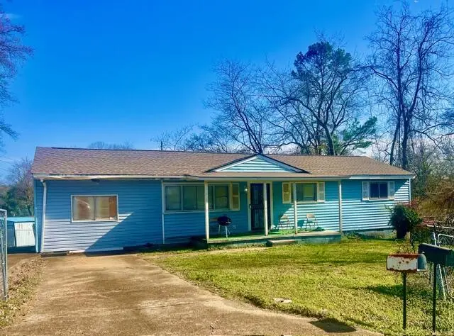1608 Monterey Dr