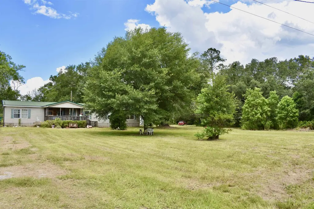 325 Goss Rd